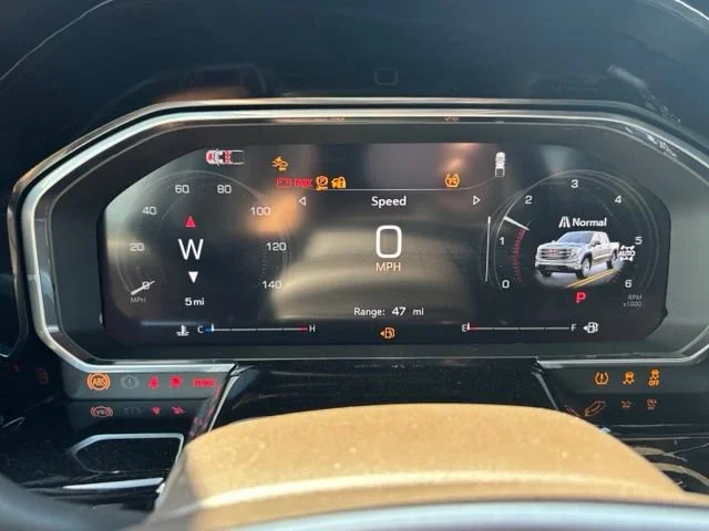 New 2026 Summit White GMC SLT image 29