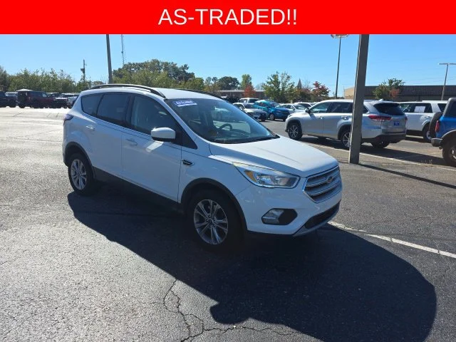 Used 2018 White Ford SE image 1