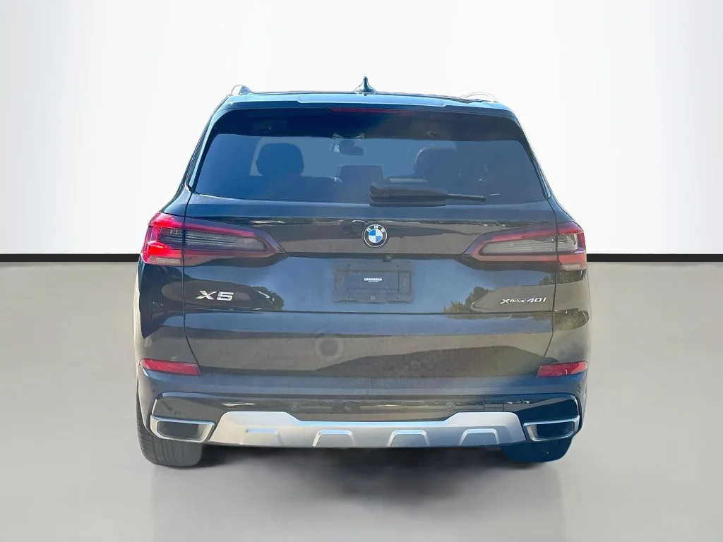 Used 2023 Jet Black BMW xDrive40i image 6