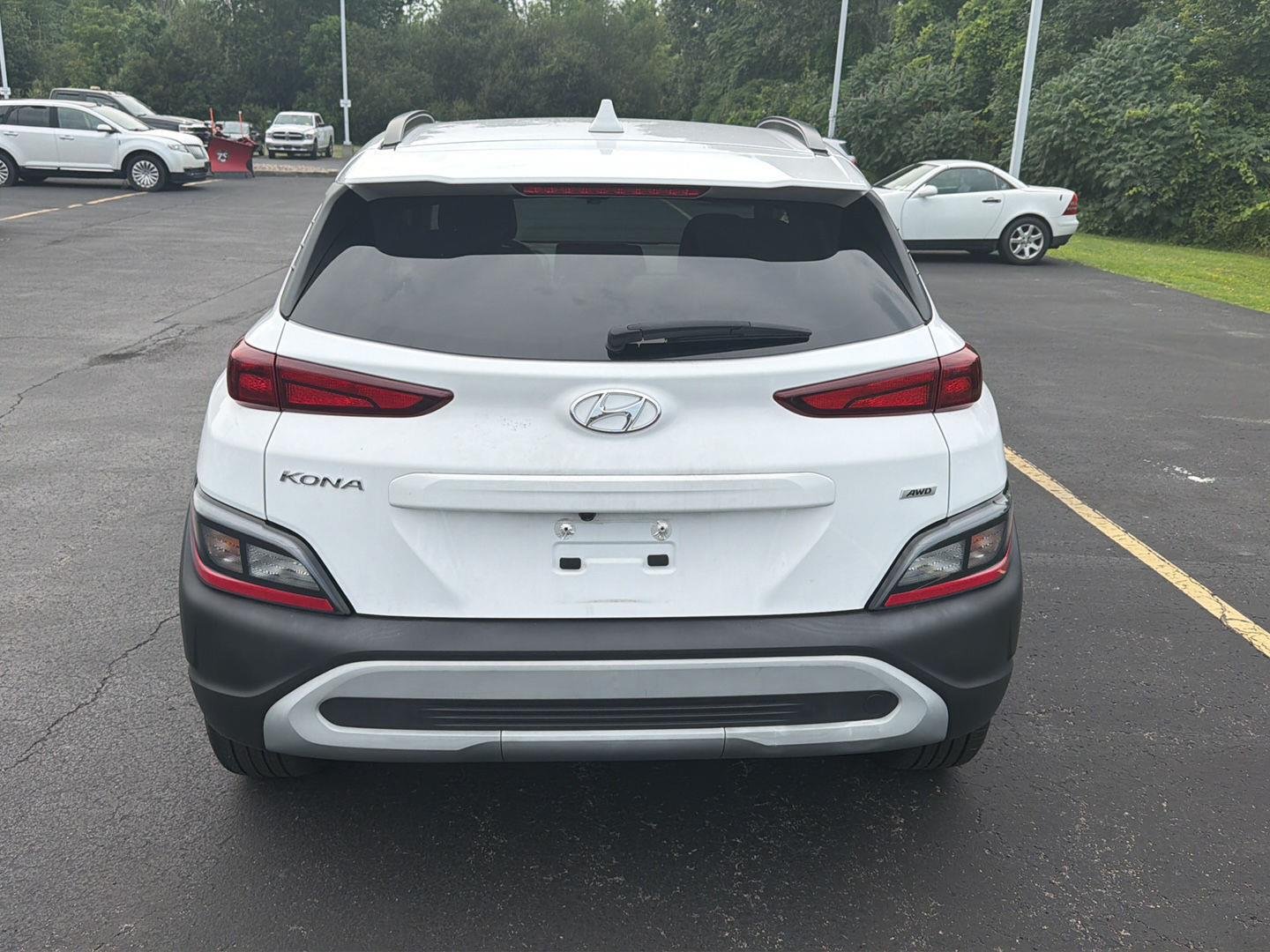 Used 2023 Lunar White Hyundai SEL image 6