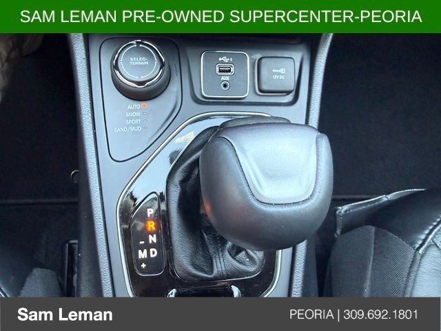 Used 2020 Red Jeep Limited image 15