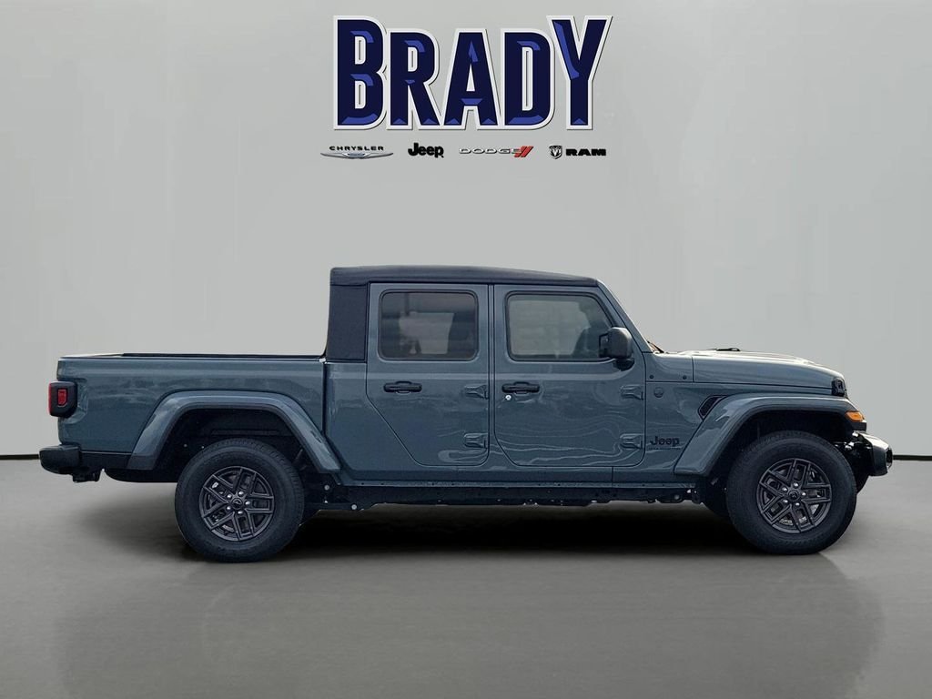 New 2025 Anvil Clear-Coat Exterior Paint Jeep Sport S image 2