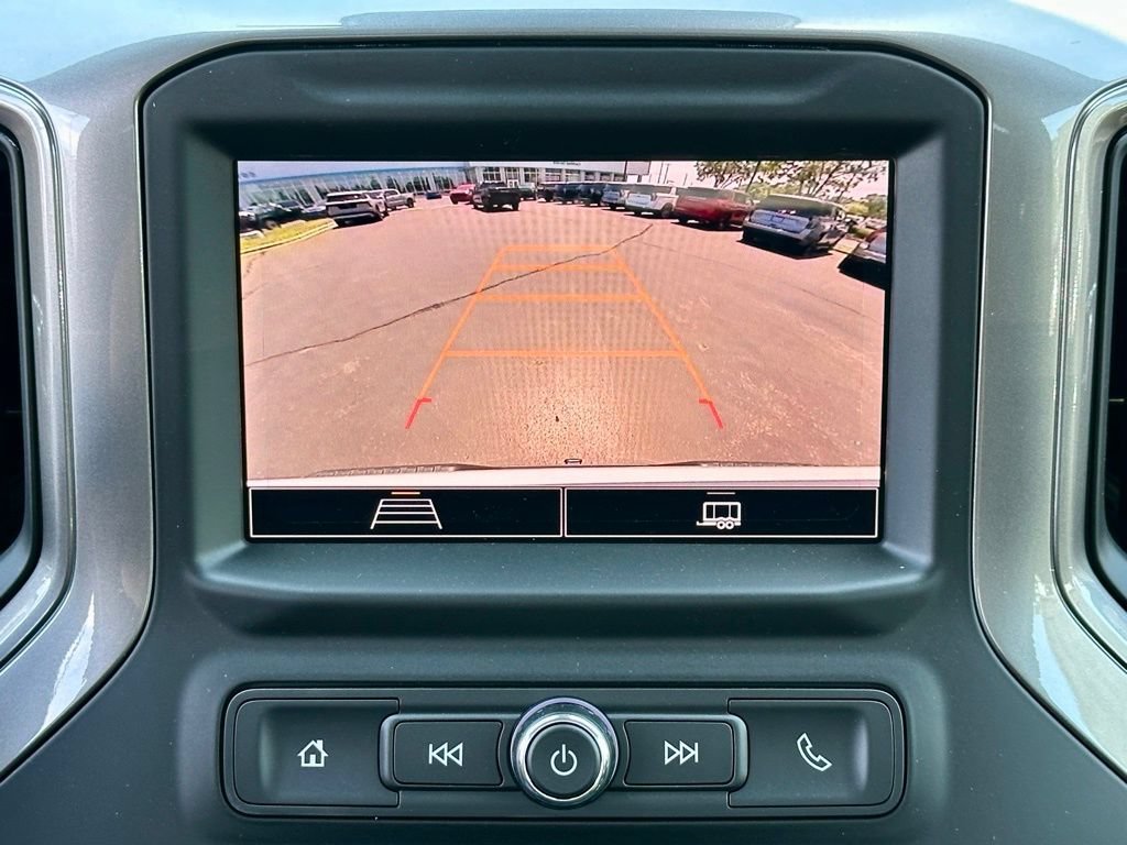 New 2026 Summit White Chevrolet WT image 23