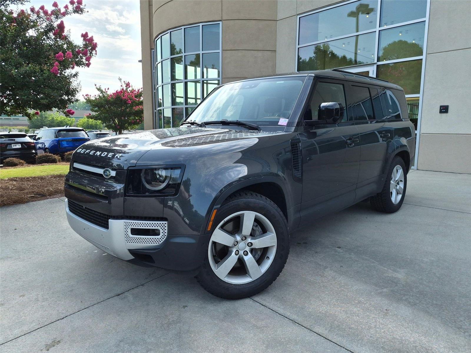2023 Land Rover Defender First Edition