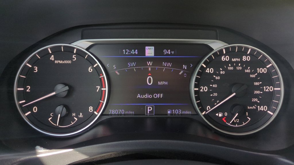 Used 2019 Blue Nissan 2.5 SL image 22