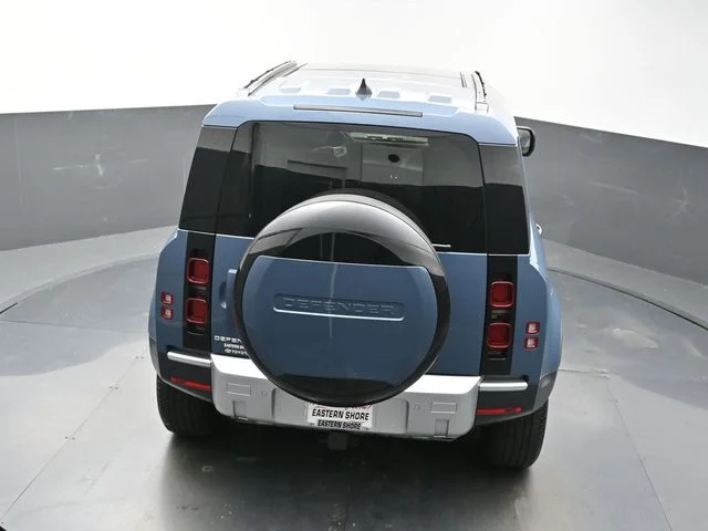 Used 2025 Blue Land Rover S image 41