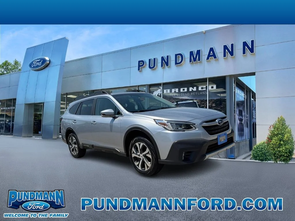 Used 2022 Ice Silver Metallic Subaru Limited image 1