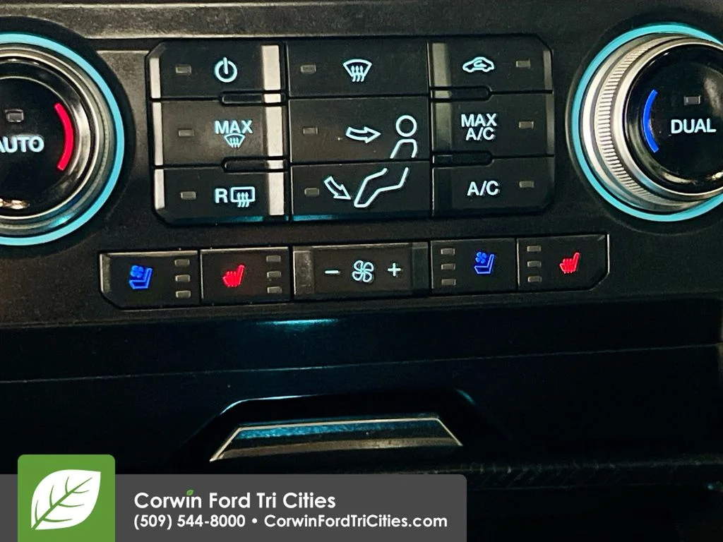 Used 2020 Oxford White Ford Platinum image 23