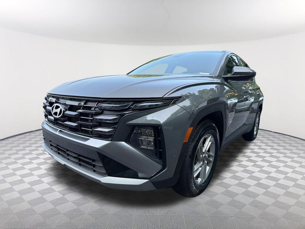 2025 Hyundai Tucson SE - Photo 1