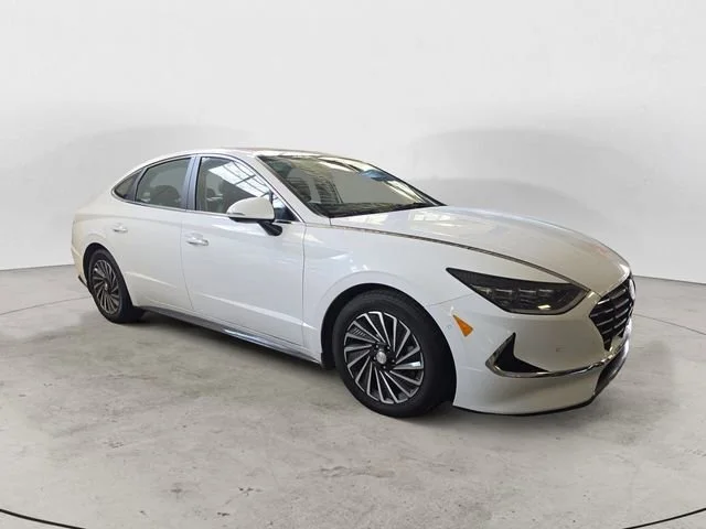 Used 2023 White Hyundai Limited image 2