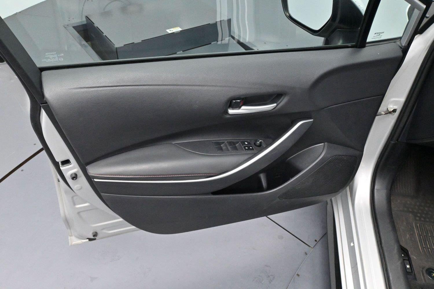 Used 2023 Silver Toyota SE image 9