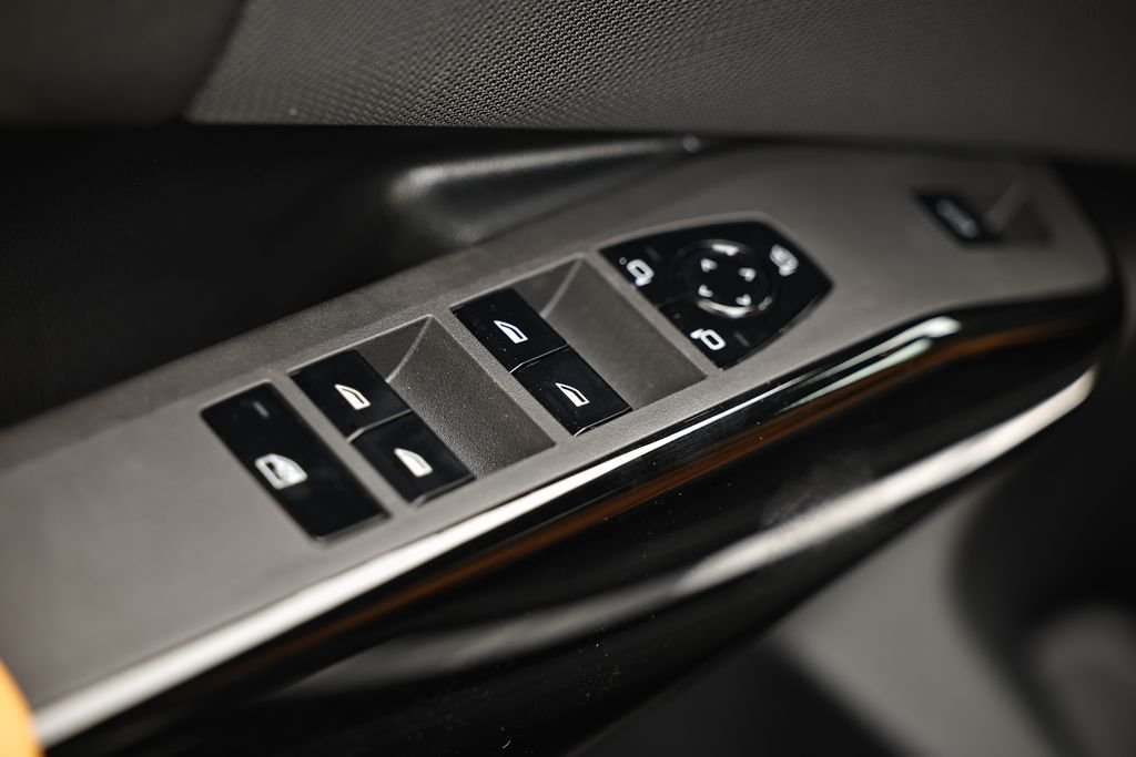 New 2026 Dark Graphite Metallic BMW 30 xDrive image 17
