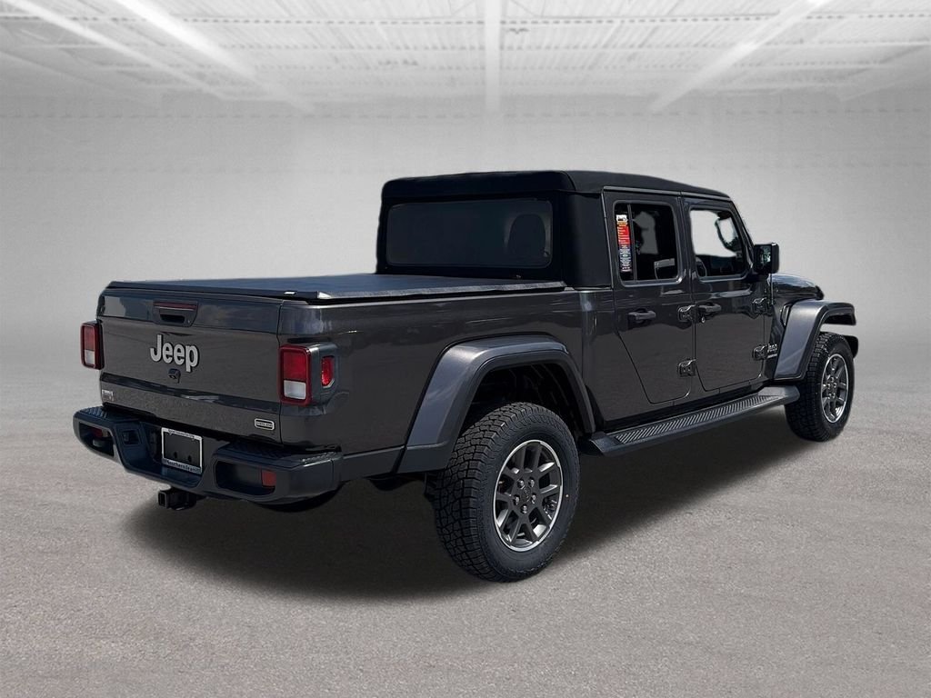 Used 2020 Crystal Metallic Jeep Overland image 6