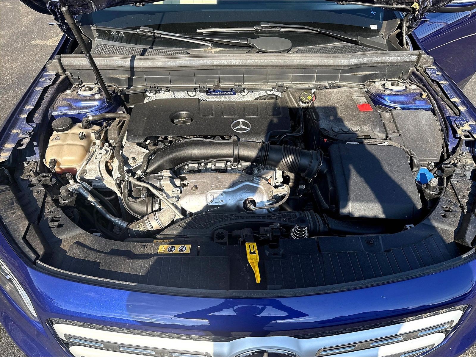 Used 2022 Galaxy Blue Metallic Mercedes-Benz GLB 250 image 32