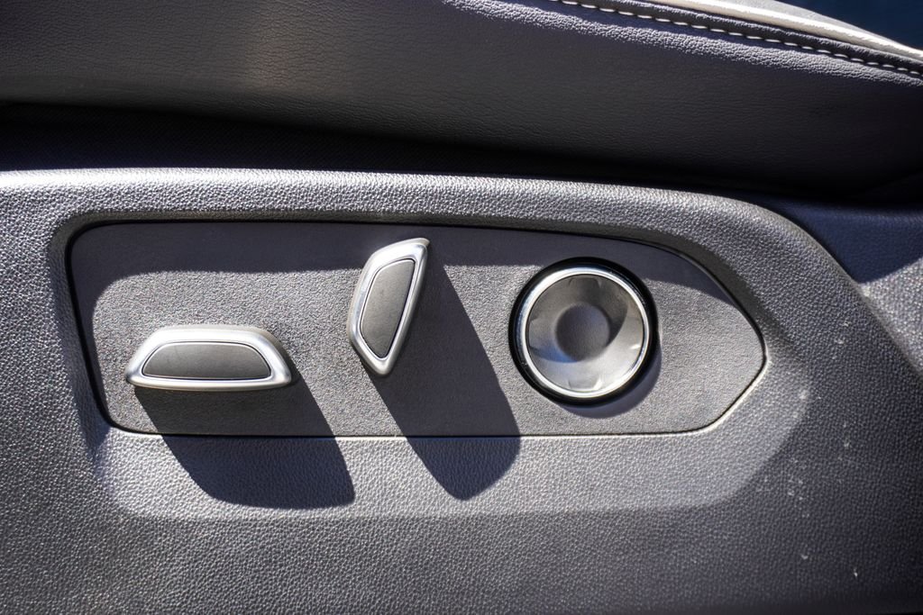 Used 2025 White Cadillac Sport image 7