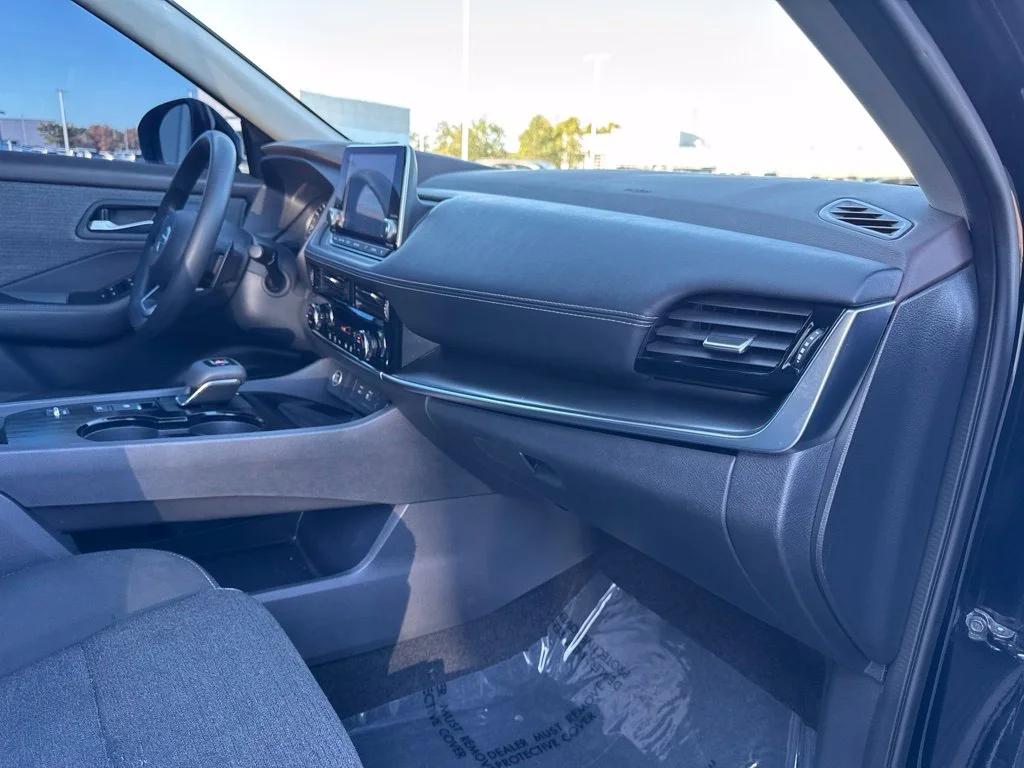 Used 2021 Black Nissan SV image 24