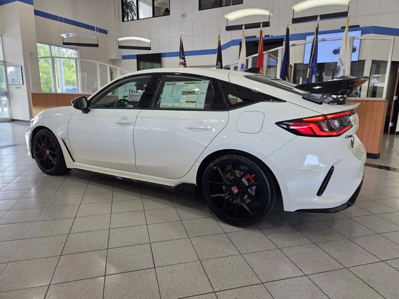 New 2025 Platinum White Pearl Honda MANUAL image 6