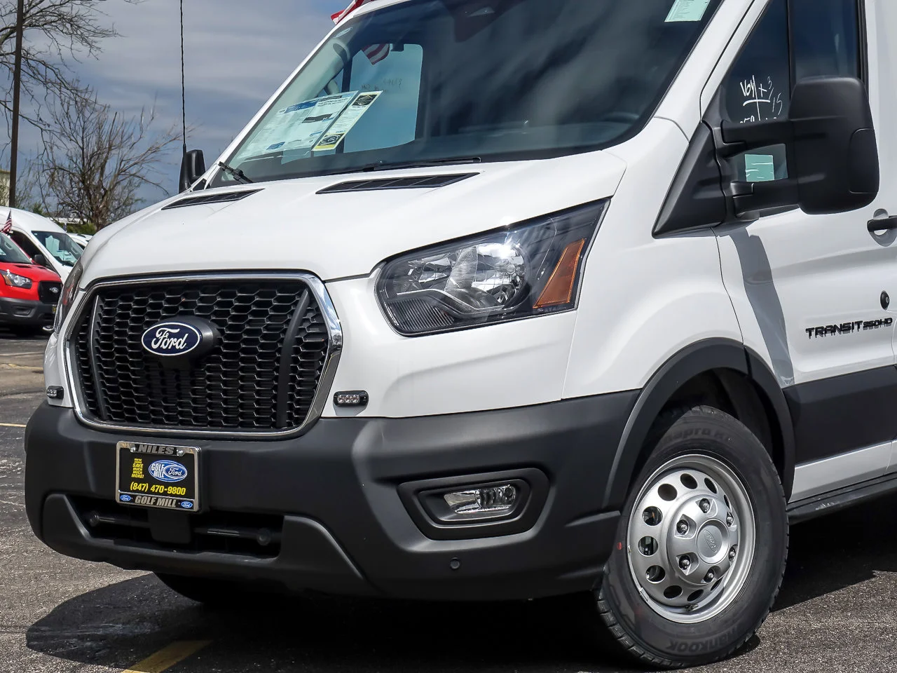 New 2026 Oxford White Ford Cutaway image 2