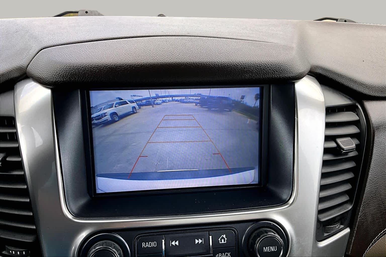 Used 2019 Iridescent Pearl Tricoat Chevrolet LT image 26