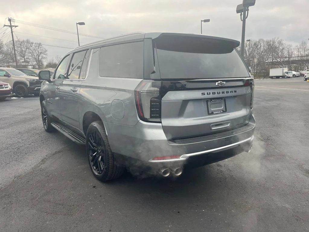 2026 Chevrolet Suburban Premier - Photo 3