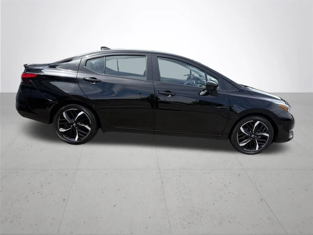 Used 2024 Black Nissan 1.6 SR image 5