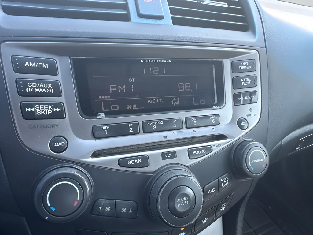 Used 2006  Honda EX-L image 15