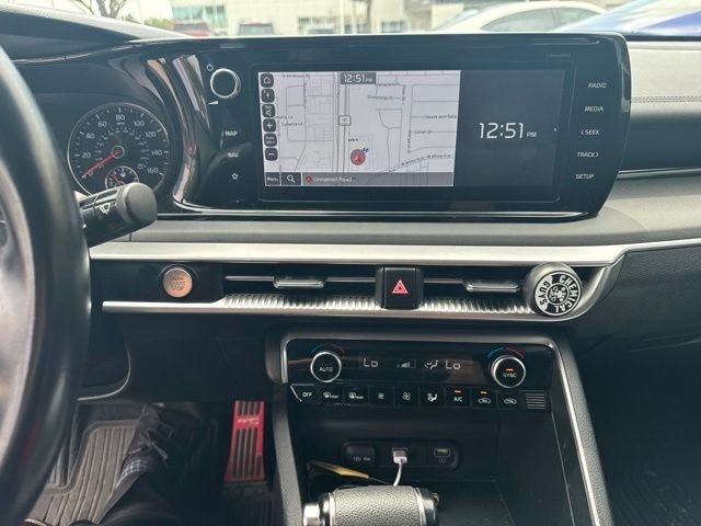 Used 2022 White Pearl Kia GT-Line image 5
