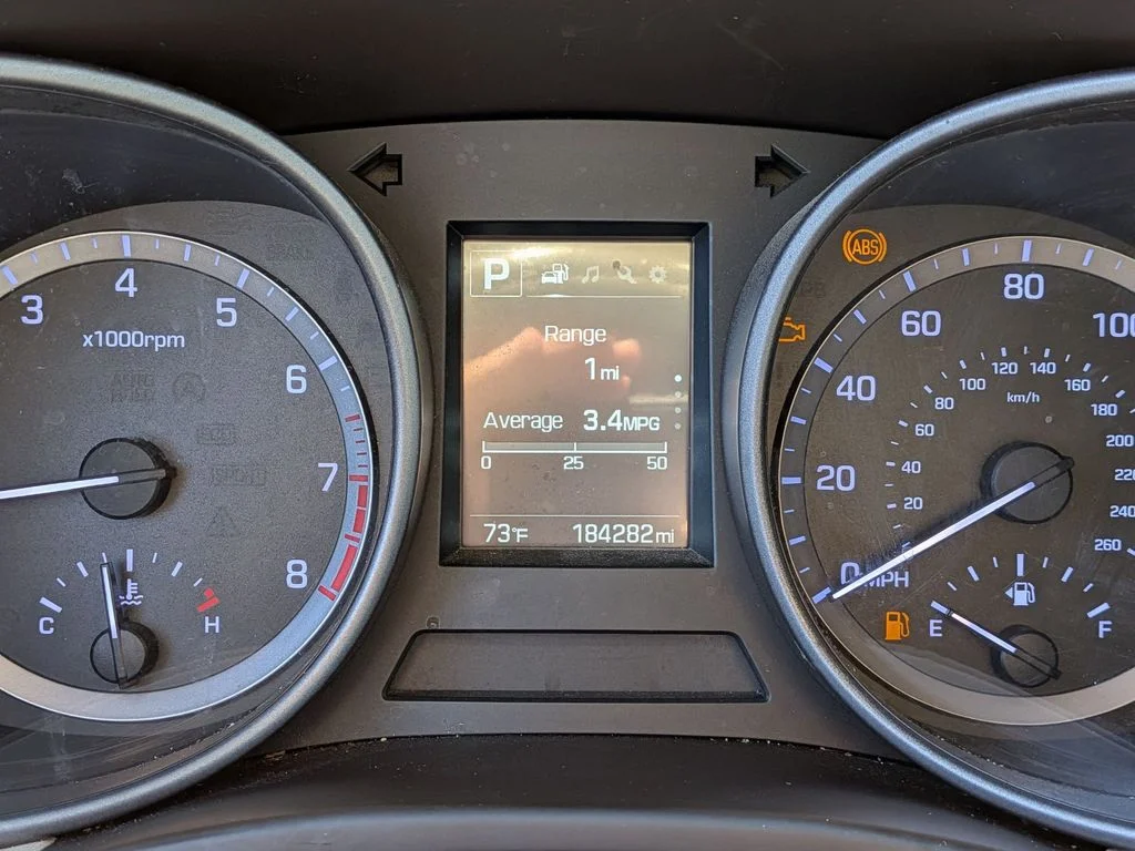 Used 2018 Blue Hyundai 2.4 Base image 27