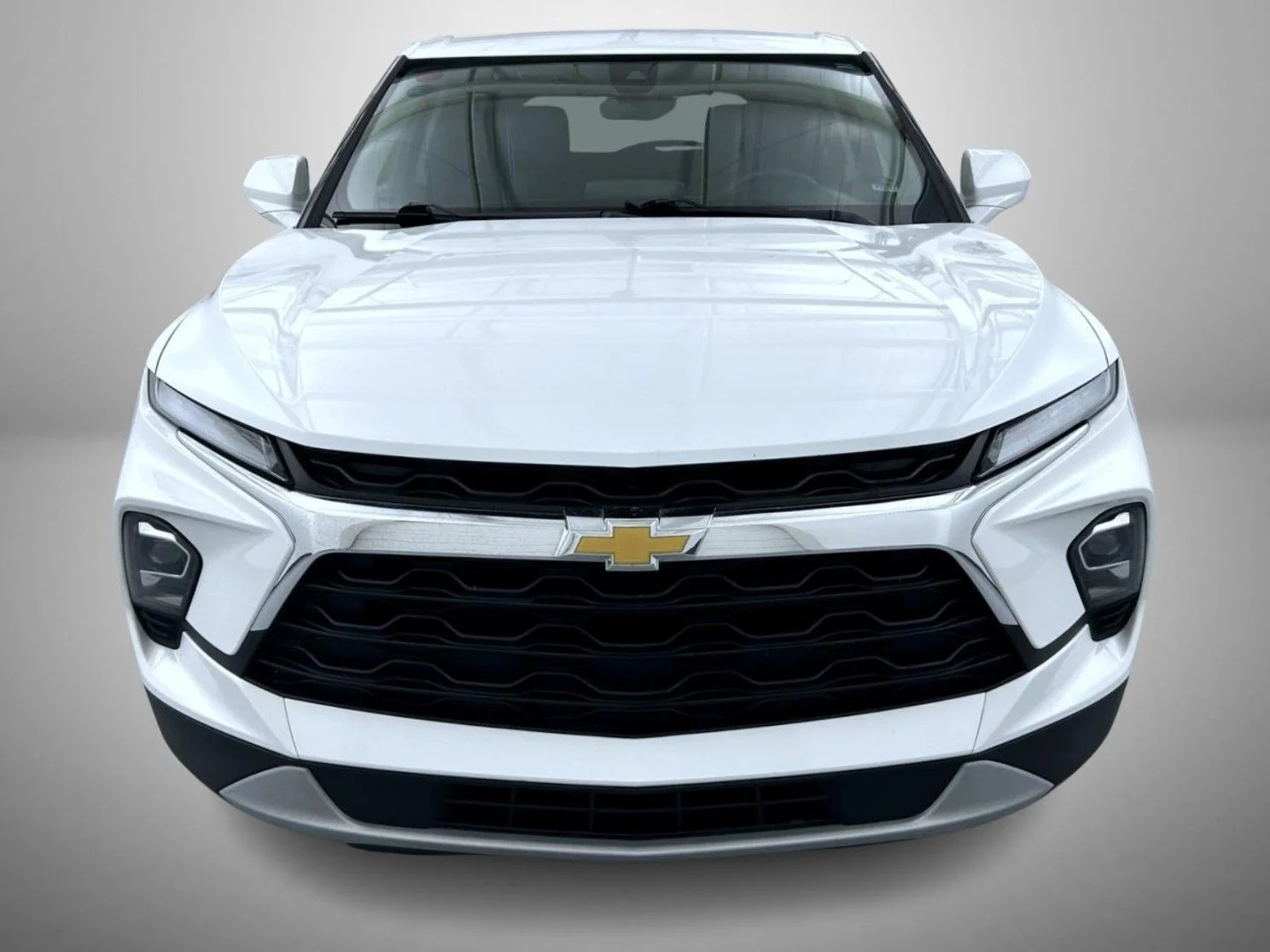 Used 2025 White Chevrolet LT image 2