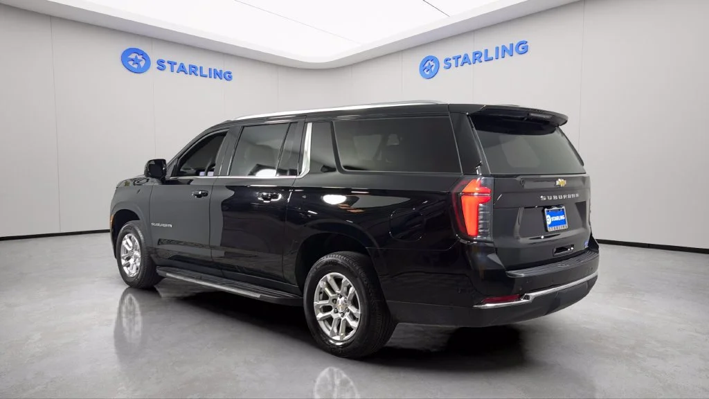 Used 2025 Black Chevrolet LT image 5