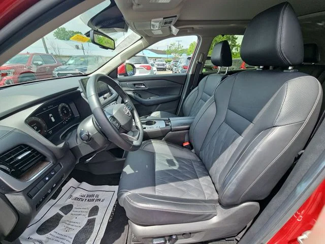 Used 2025 Red Nissan Platinum image 22