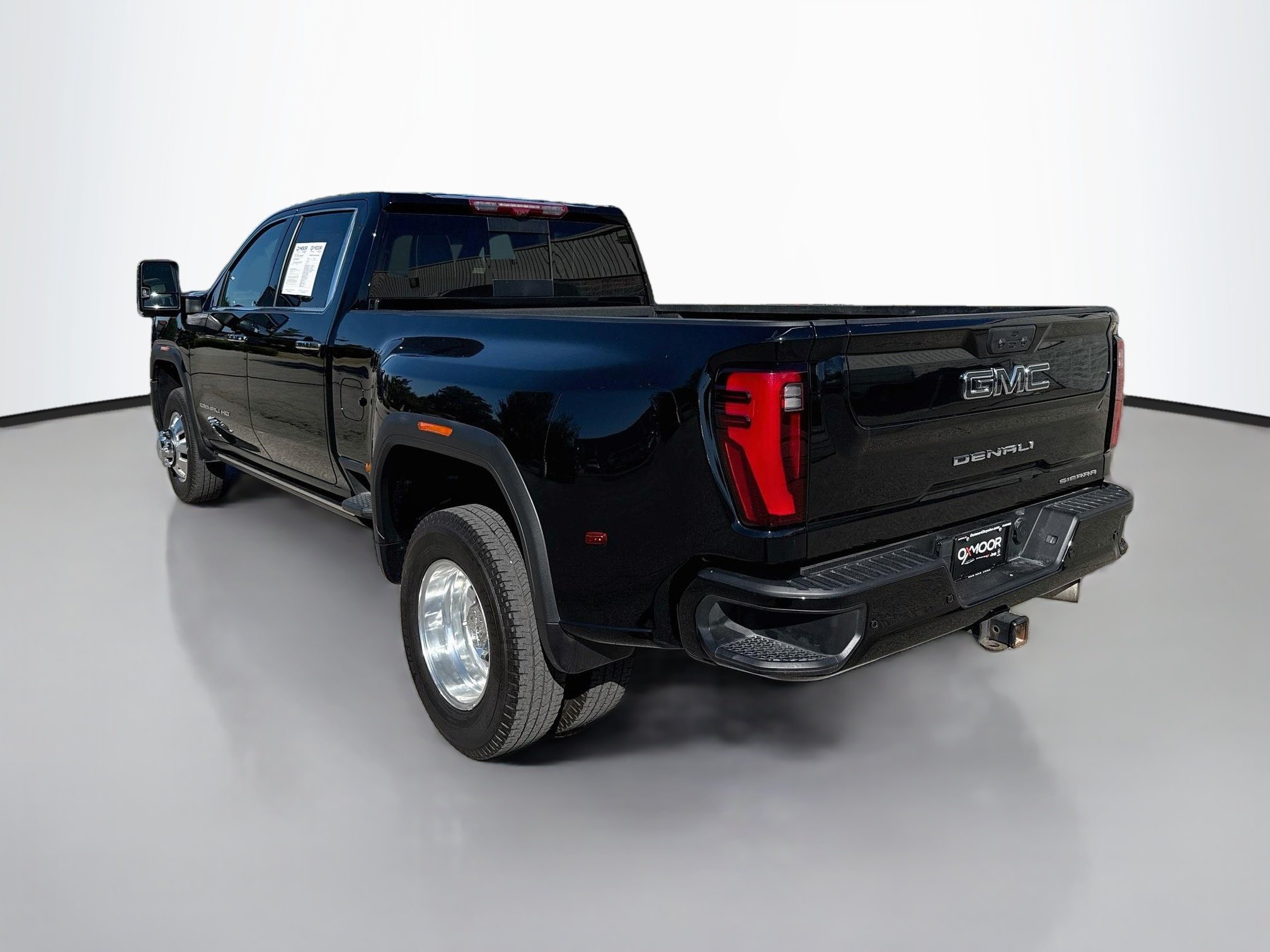 Used 2024 Onyx Black GMC Denali Ultimate image 5