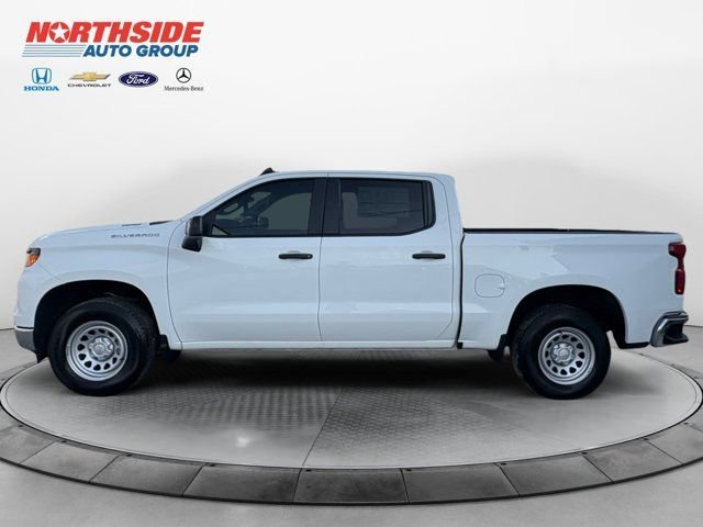 New 2026 Summit White Chevrolet WT image 5