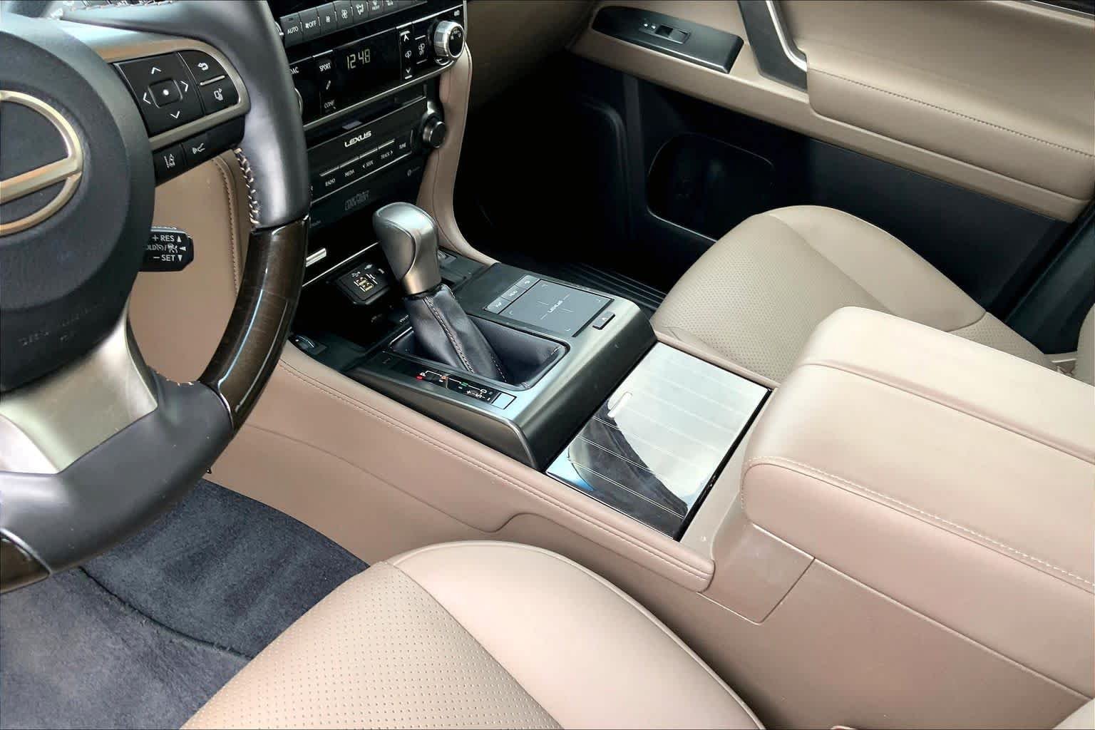 Used 2022 Claret Mica Lexus Luxury image 17
