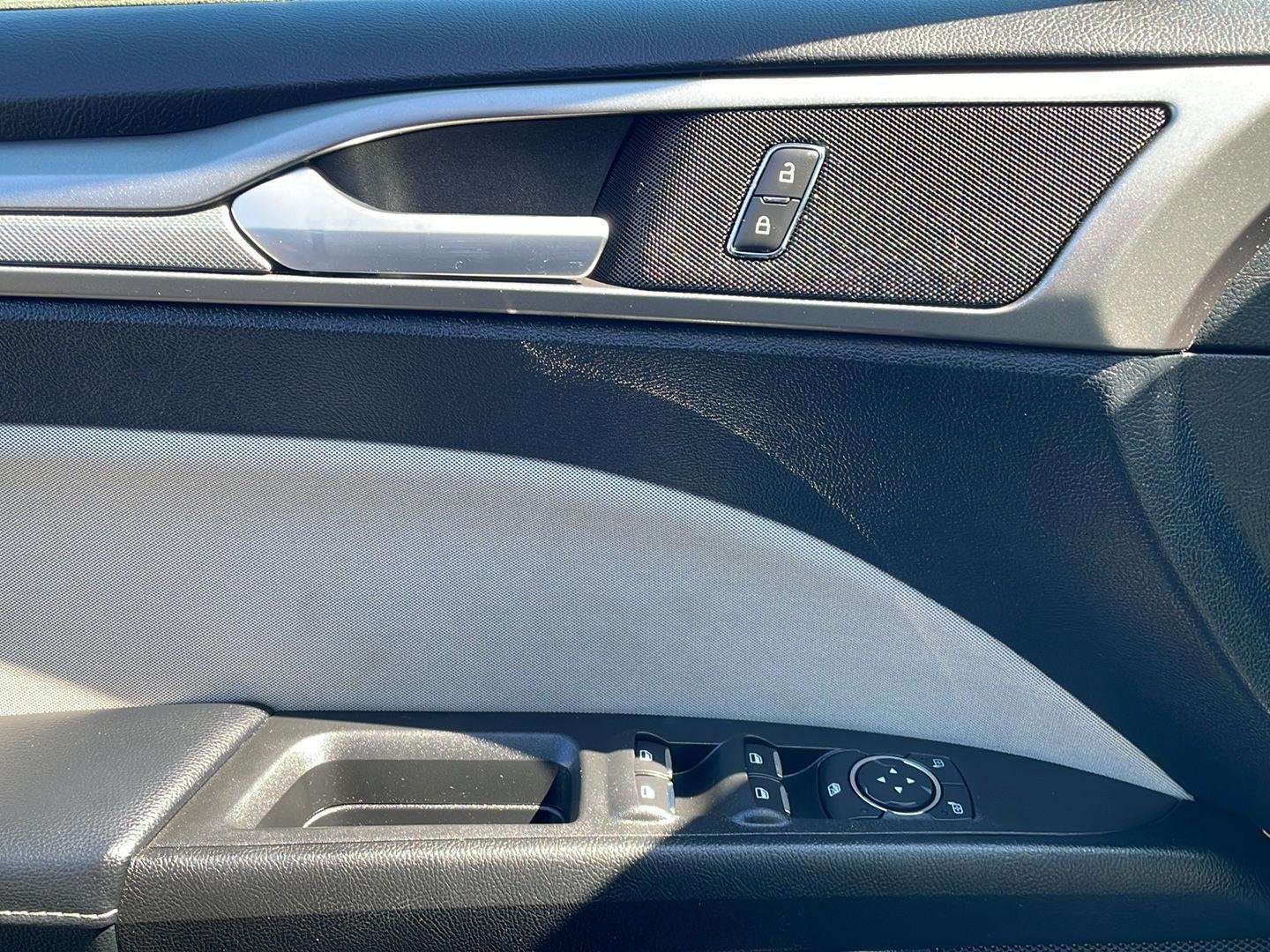 Certified Used 2018 Magnetic Ford S image 10