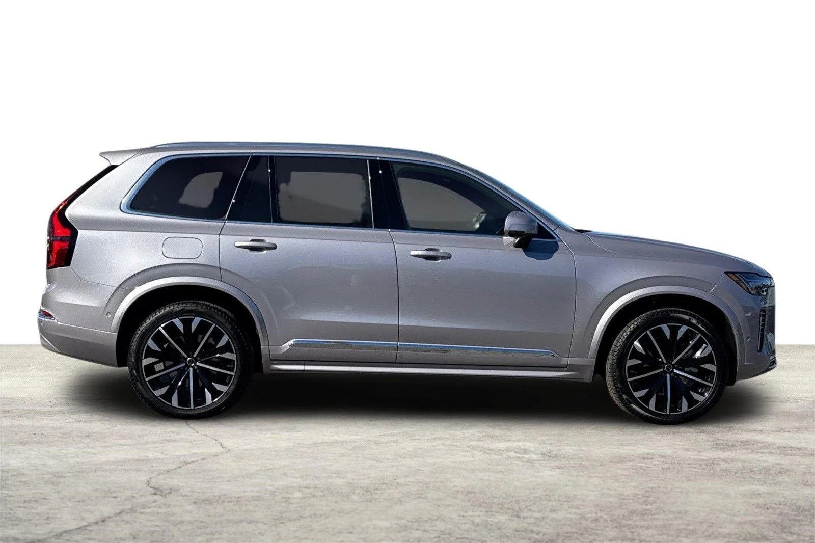 2026 Volvo XC90 Plus - Photo 10