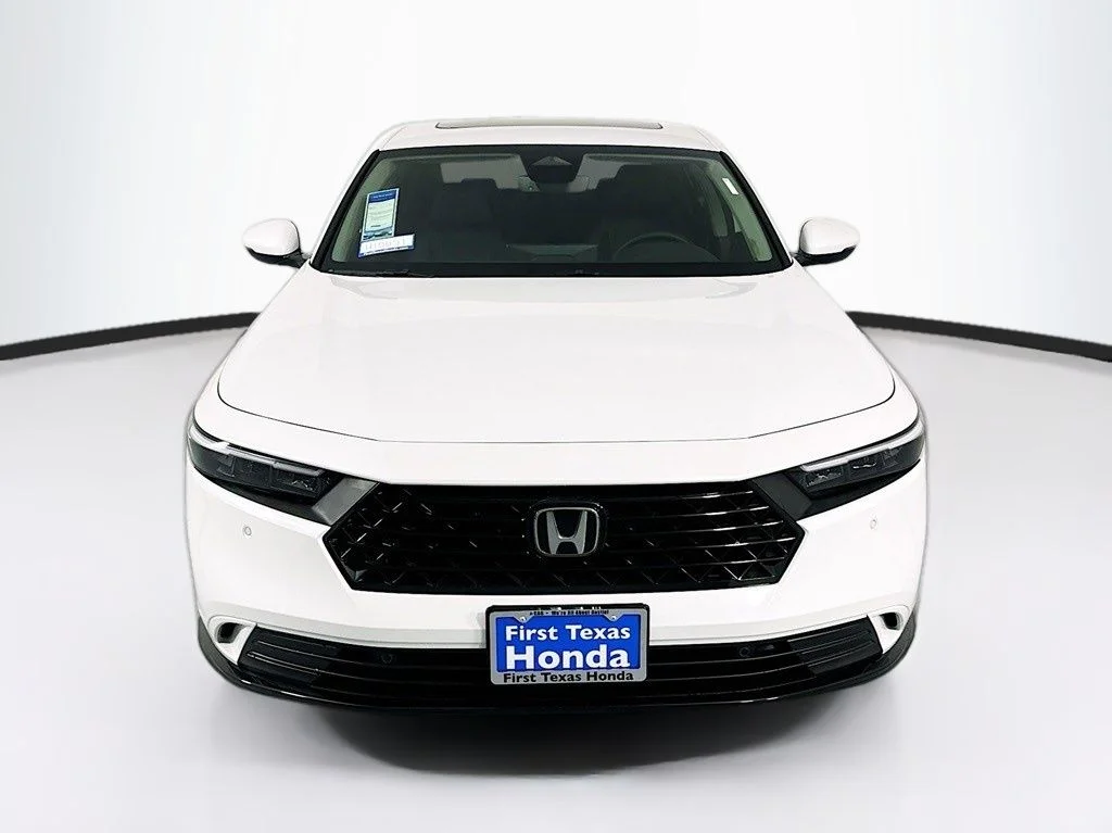 New 2026 Platinum White Pearl Honda EX-L image 3