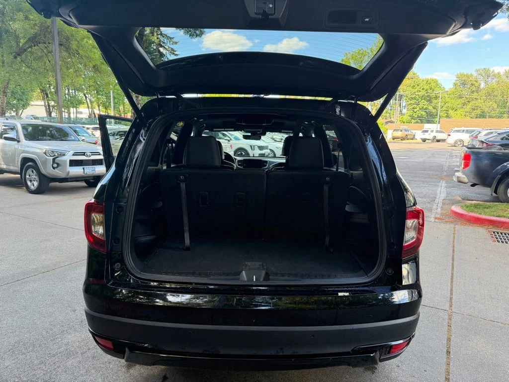 Used 2021 Crystal Black Pearl Honda Black Edition image 15