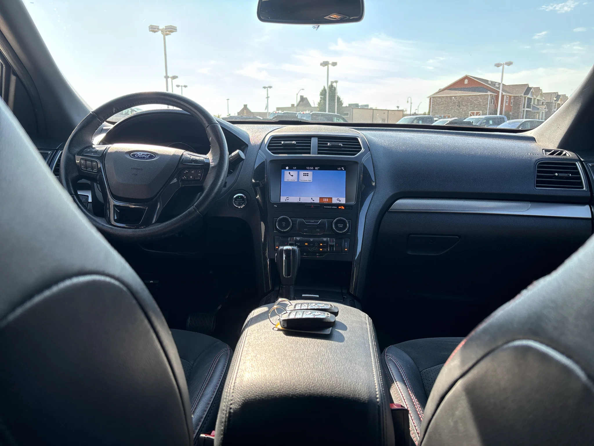 Used 2018 Ford Explorer XLT with VIN 1FM5K8D88JGA67786 for sale in Pella, IA