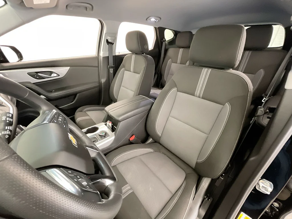 Used 2025 Black Chevrolet LT image 19