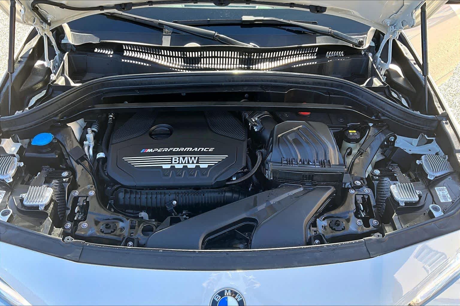 Used 2020 Alpine White BMW M35i image 31