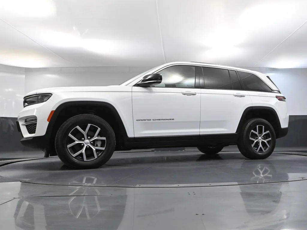 Certified Used 2024 White/off-white Jeep Limited image 53