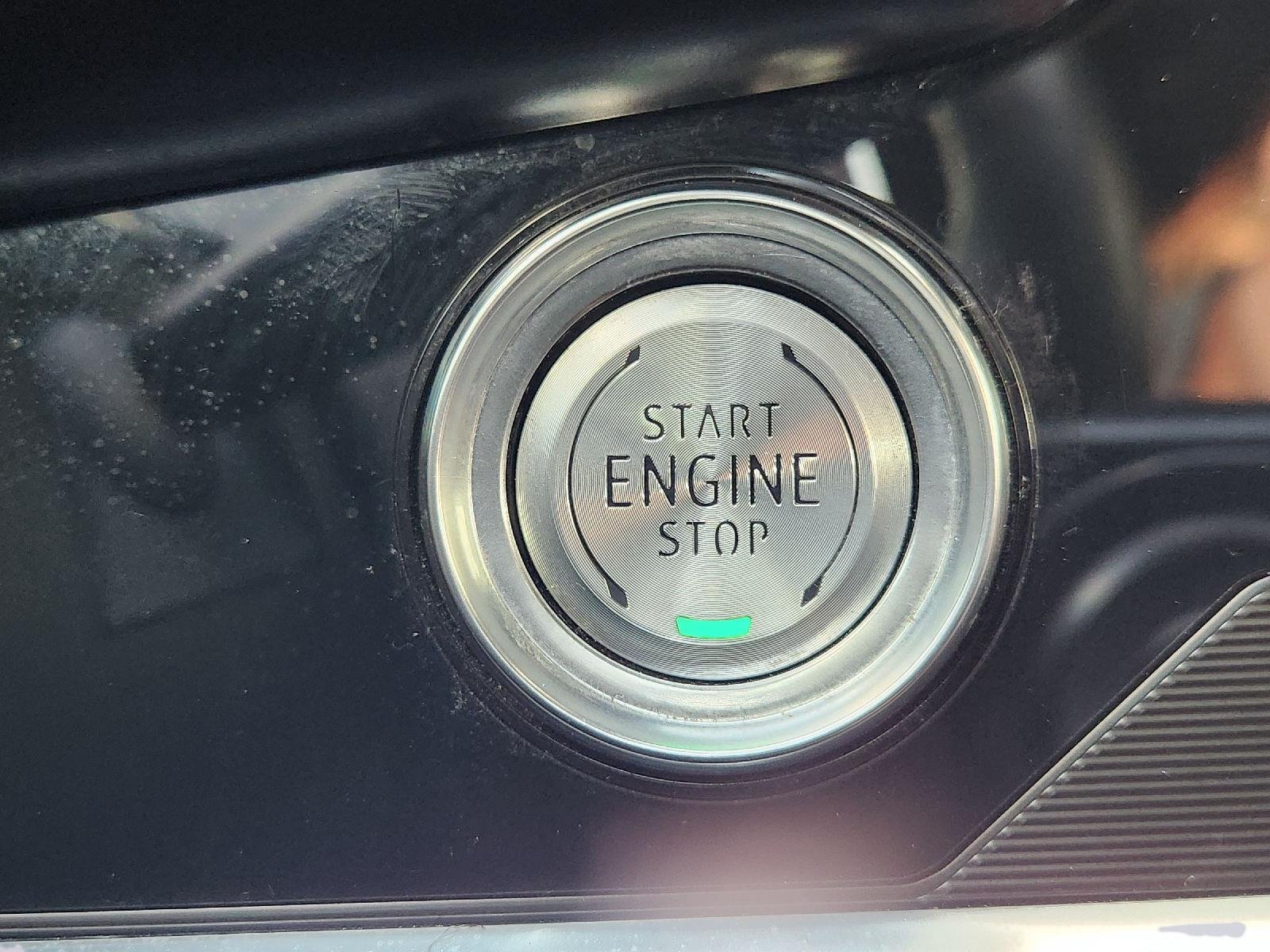 2021 Chevrolet Corvette Stingray photo 21 of 31