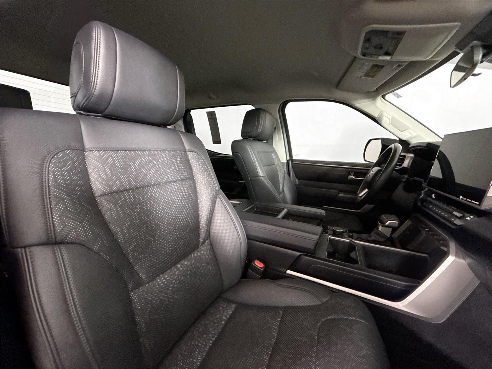 Used 2024 Lunar Rock Toyota SR5 image 39