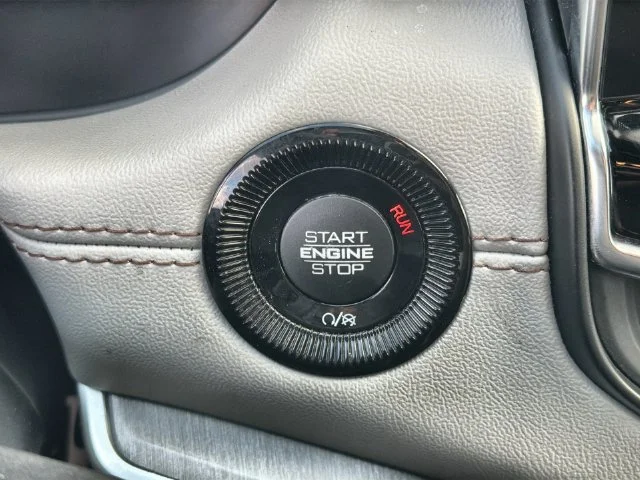 2025 Jeep Compass Limited - Photo 16
