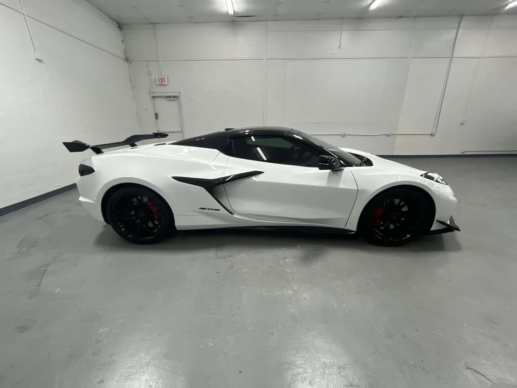 Used 2026 Arctic White Chevrolet 3LZ image 2