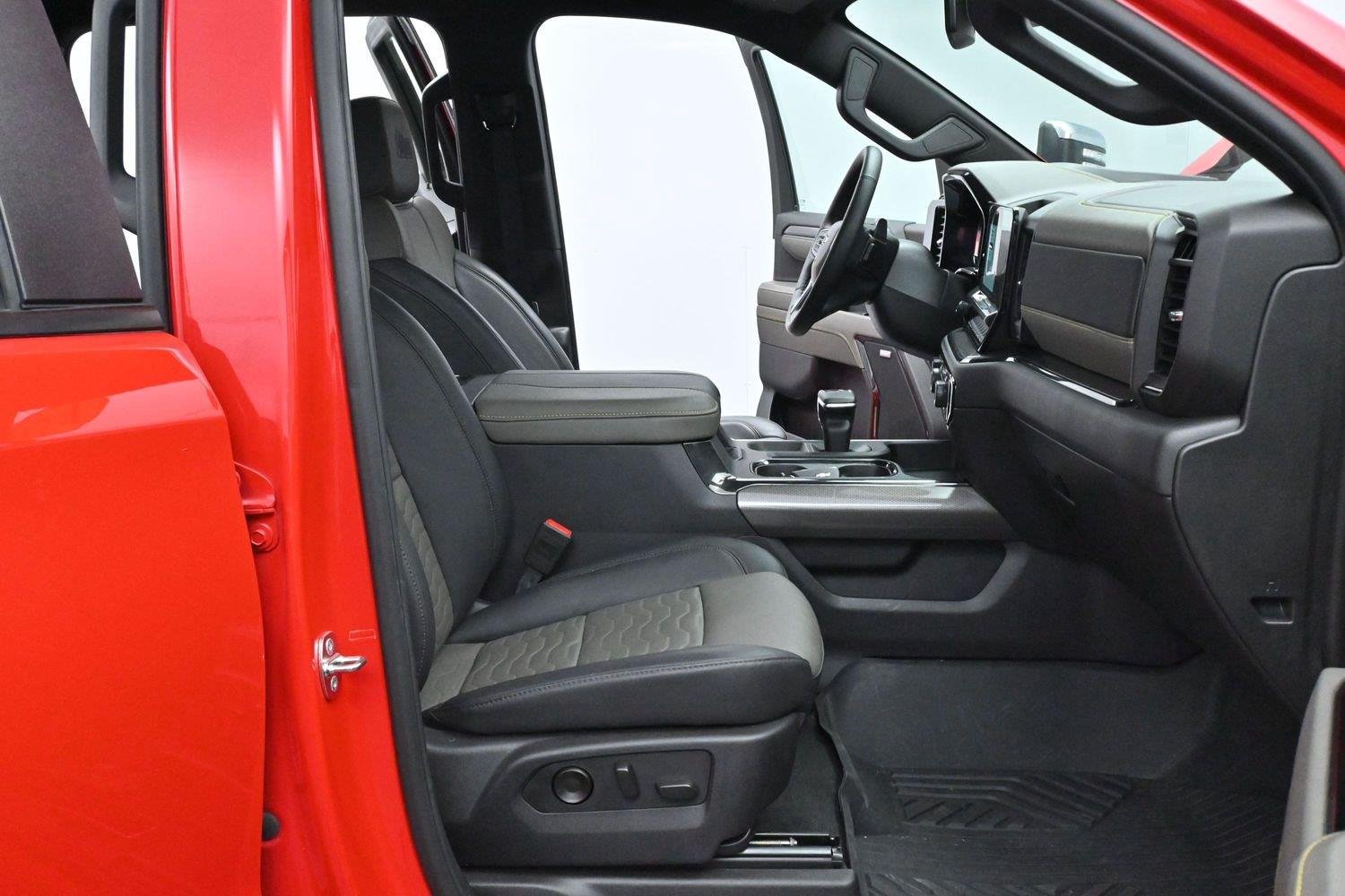 Used 2024 Red Hot Chevrolet ZR2 image 31