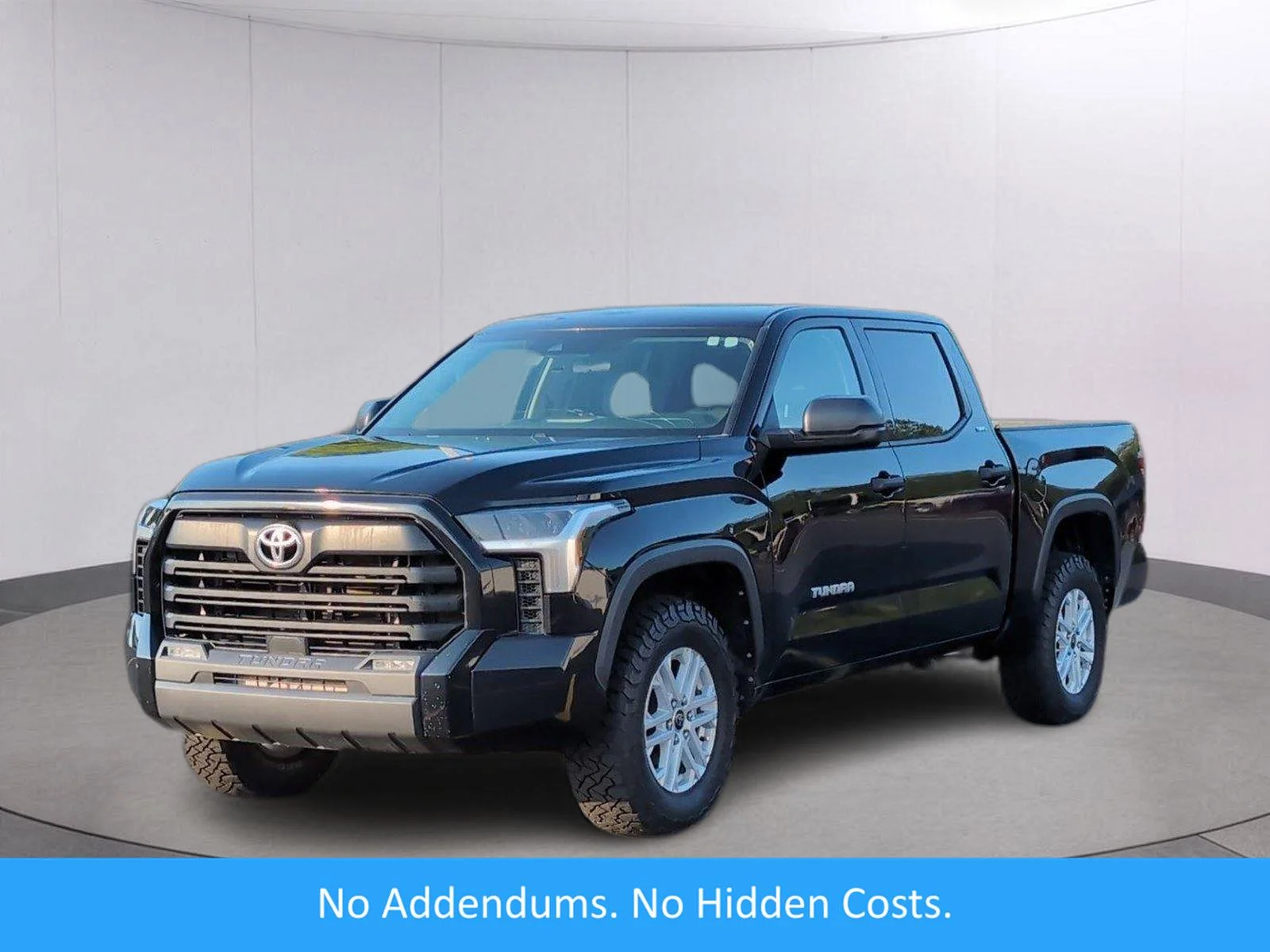 Used 2022 Midnight Black Metallic Toyota SR5 image 1