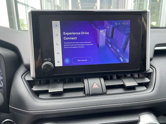2024 Toyota RAV4 XLE - Photo 24