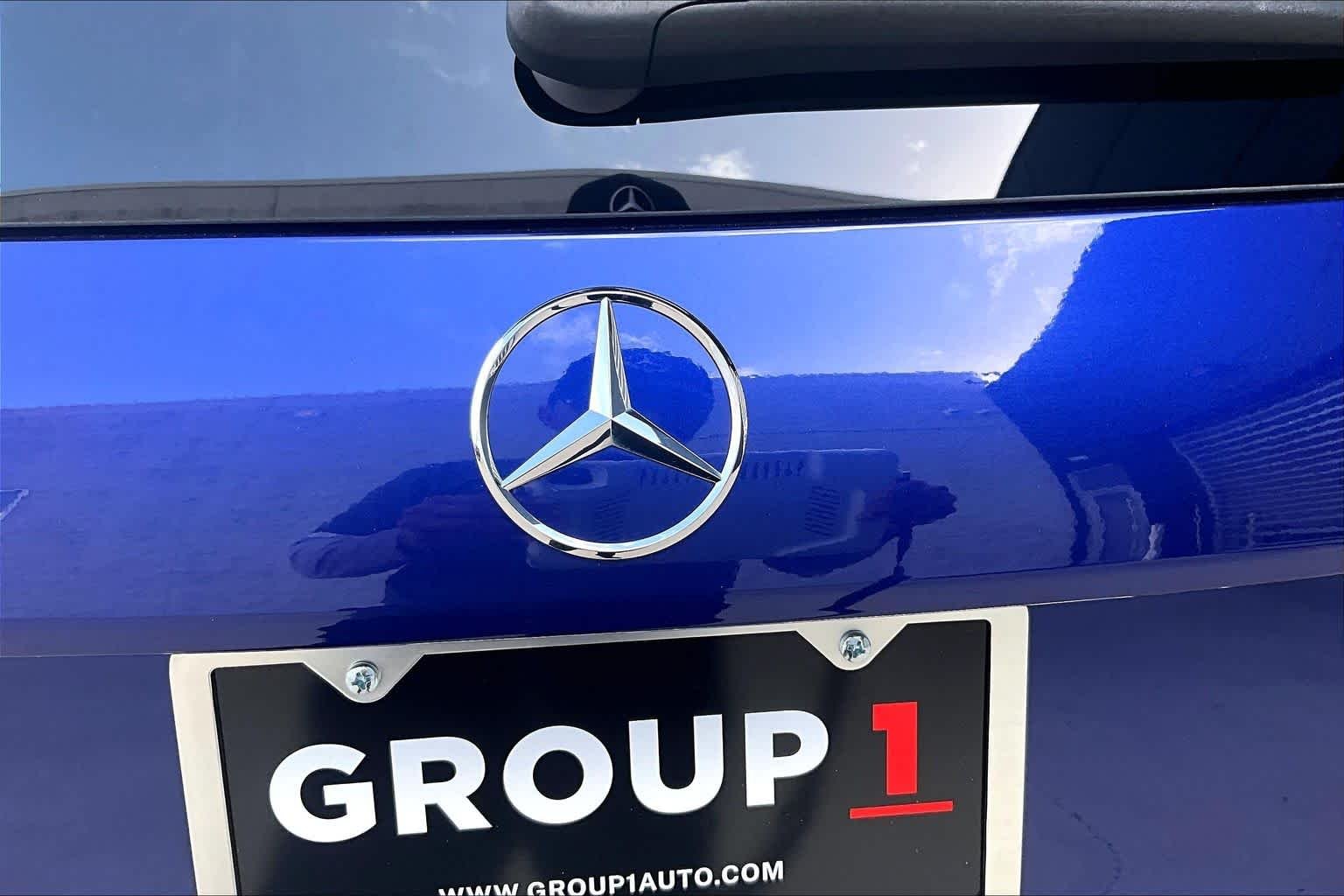 Used 2021 Galaxy Blue Metallic Mercedes-Benz GLB 250 image 10